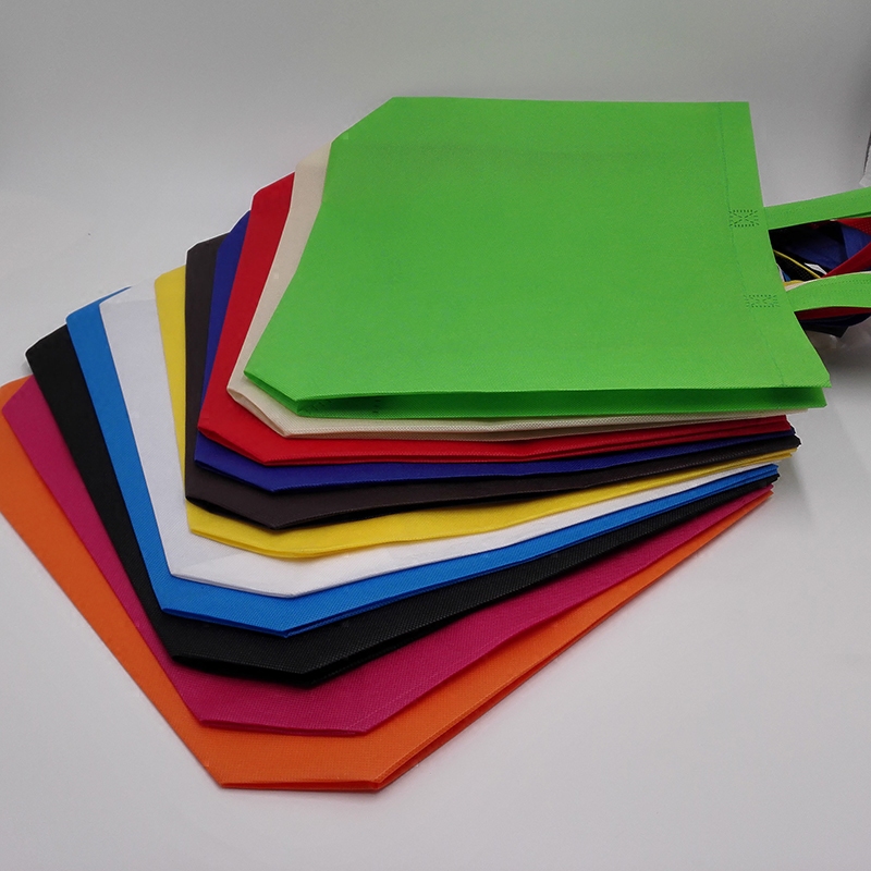 全自動立體無紡布制袋機A HD-1503 全自動立體無紡布制袋機A HD-1503