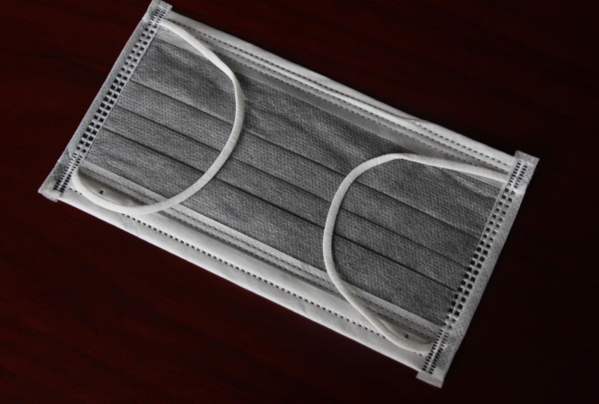 高速全電內(nèi)耳包邊口罩機(jī)HD-11107 高速全電內(nèi)耳包邊口罩機(jī)HD-11107