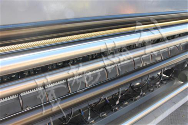 <a href='http://www.bu29.cn/xingyezixun/748.html' target='1' style='font-size:14px; font-weight:bold; color:#ff0000;'>裥棉機</a>